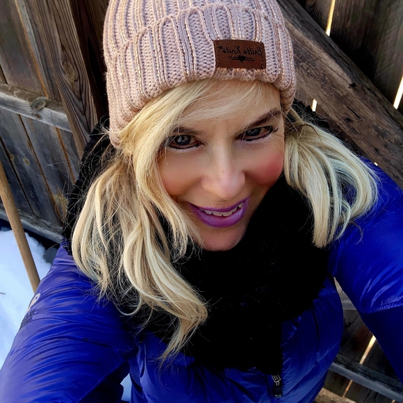 "ADVENTURE MAKES LIFE BEAUTIFUL"❤ - Picture 2 of 3